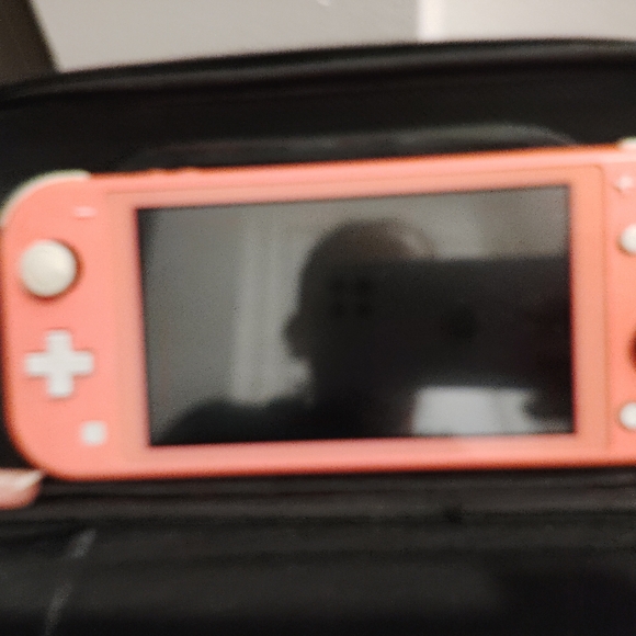 Nintendo switch - Picture 3 of 7